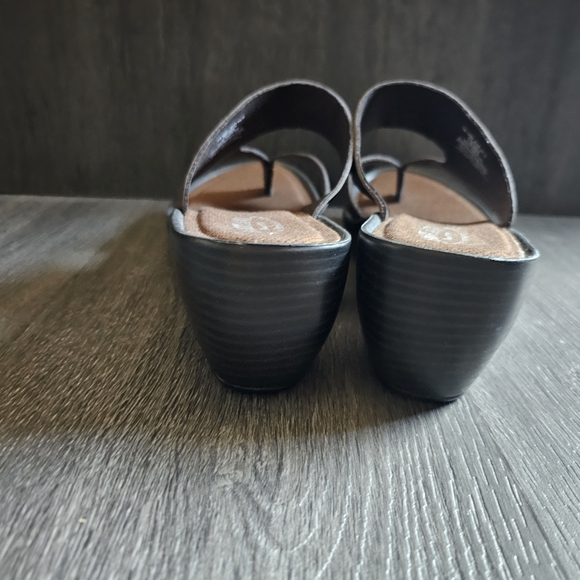 *Eastland Laurel Wedge Sandal* - Picture 8 of 9